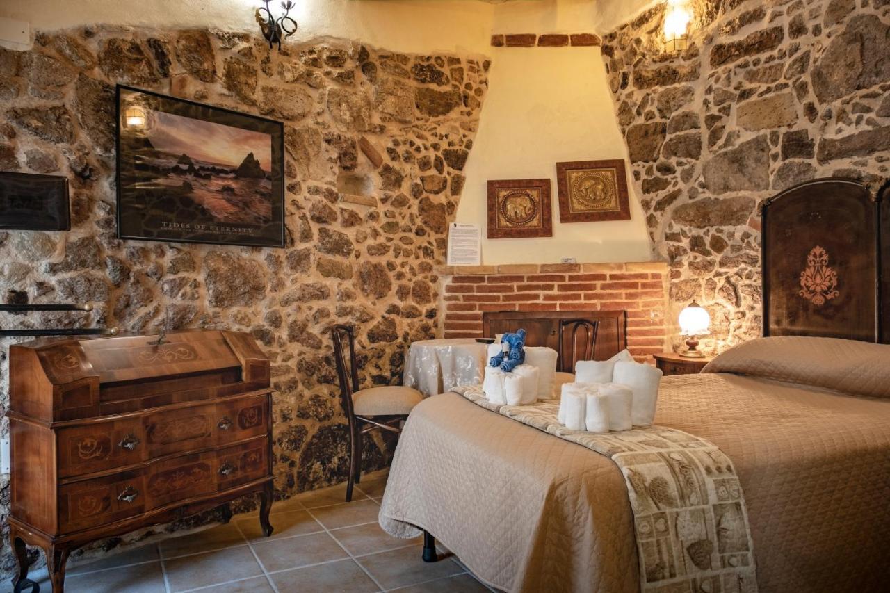 Bed and Breakfast Domo Sa Barra Сант'Антьоко Екстер'єр фото
