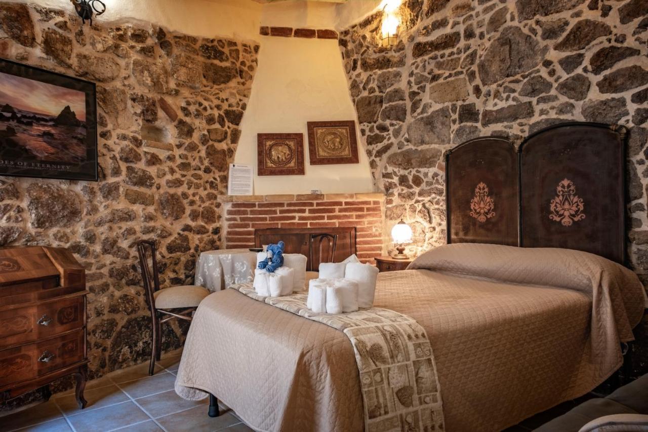 Bed and Breakfast Domo Sa Barra Сант'Антьоко Екстер'єр фото