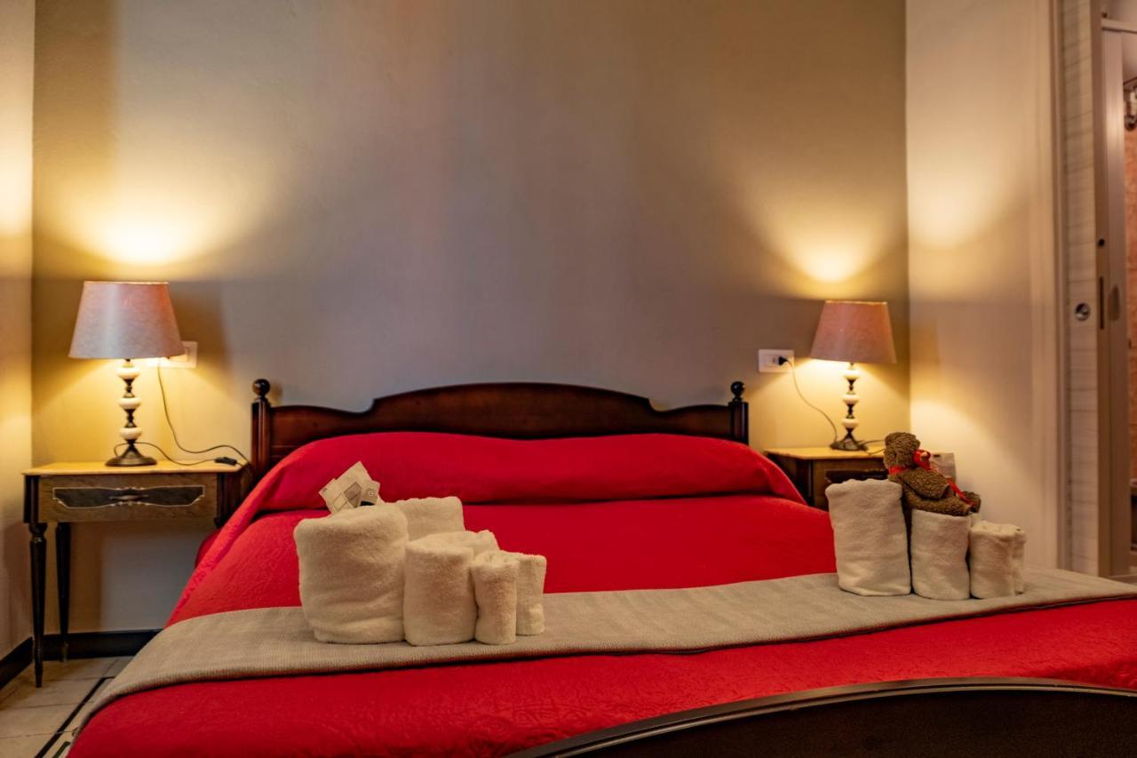 Bed and Breakfast Domo Sa Barra Сант'Антьоко Екстер'єр фото