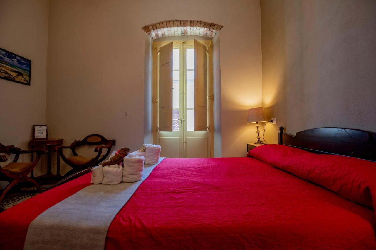 Bed and Breakfast Domo Sa Barra Сант'Антьоко Екстер'єр фото